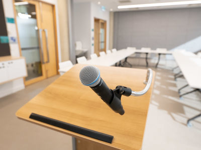 U shape 2 meeting rooms